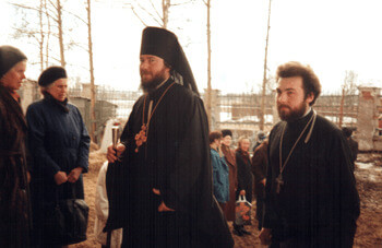 Parishioners and Moscow intelligentsia stood up for Ioann Privalov (on the right)