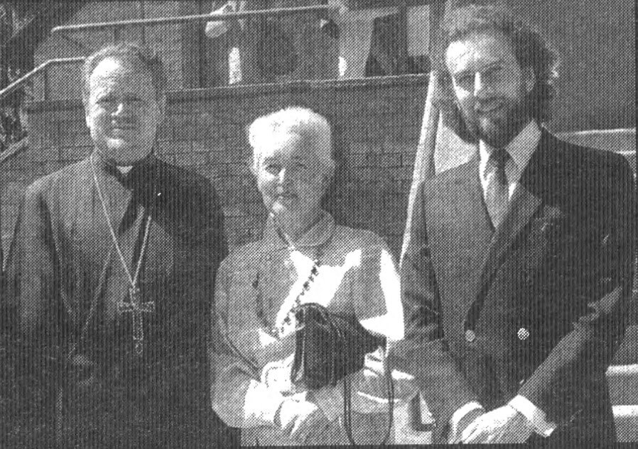 In the photo: John Meyendorff, his wife Maria Alekseevna Meyendorff, Alexander Dvorkin. 1