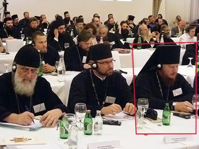 Ukrainian anticultist Bishop Iona (Cherepanov)  (far right)
